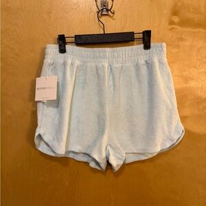 New with tags Beyond Yoga Soft Sky Blue Athletic Shorts Medium